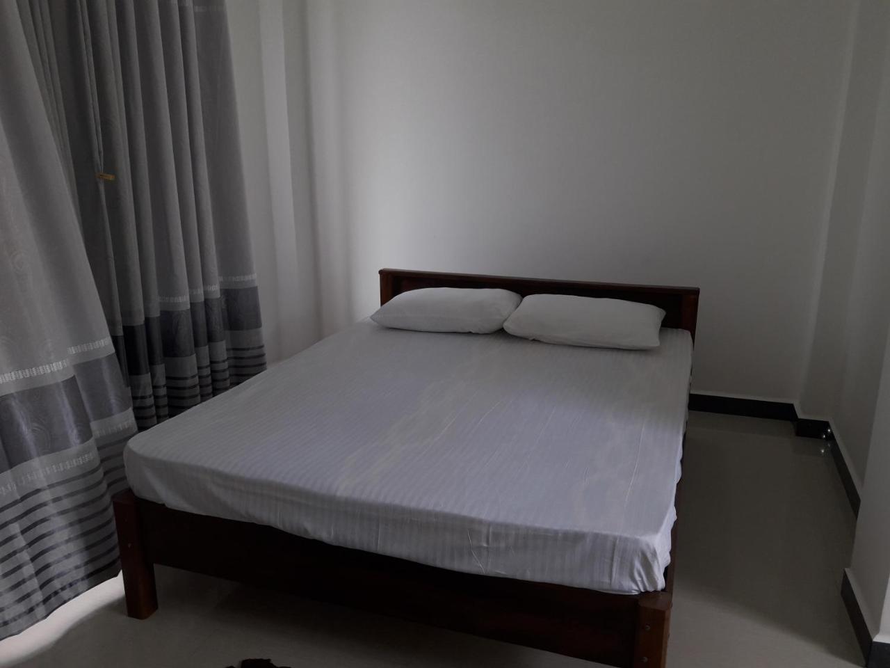 Kanora Lake Resort Maharagama Ngoại thất bức ảnh